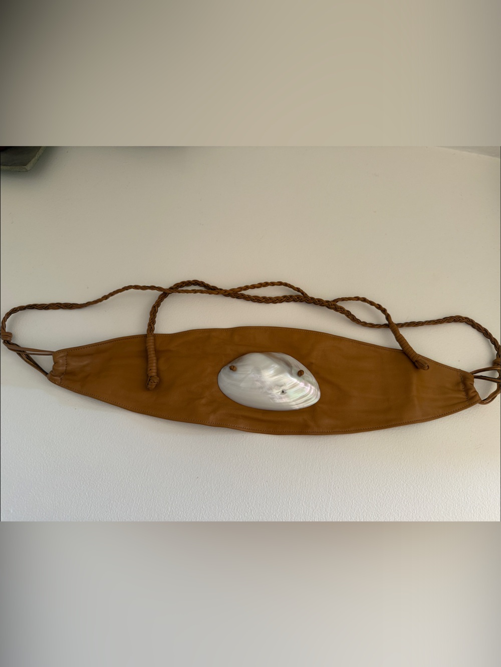 Laise Adzer Camel Leather Waist Belt with Mother-of-Pearl Accent